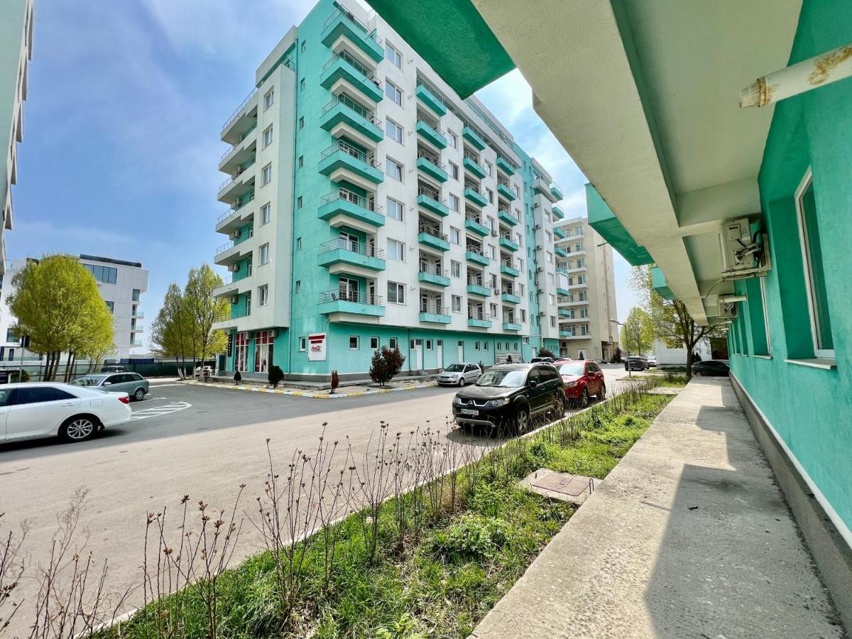 Valy Apartments Summerland Mamaia Exterior photo